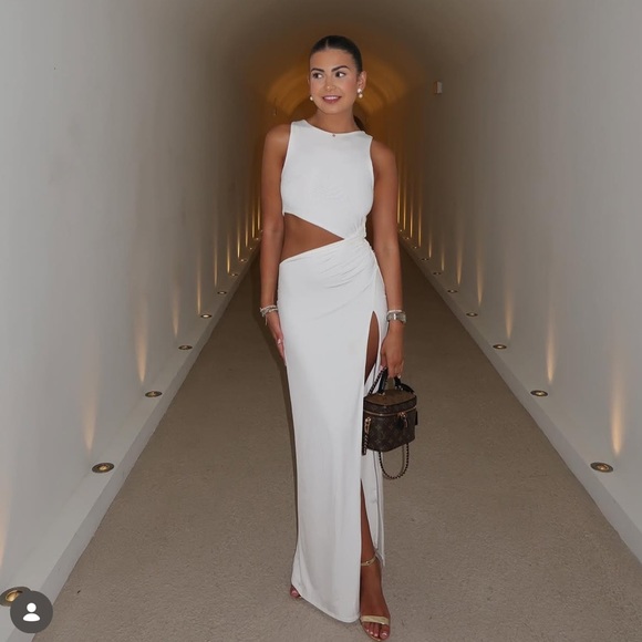 ⚡️spring sale⚡️ Meshki White Cutout Maxi Dress with Thigh Slit XS - Picture 4 of 4